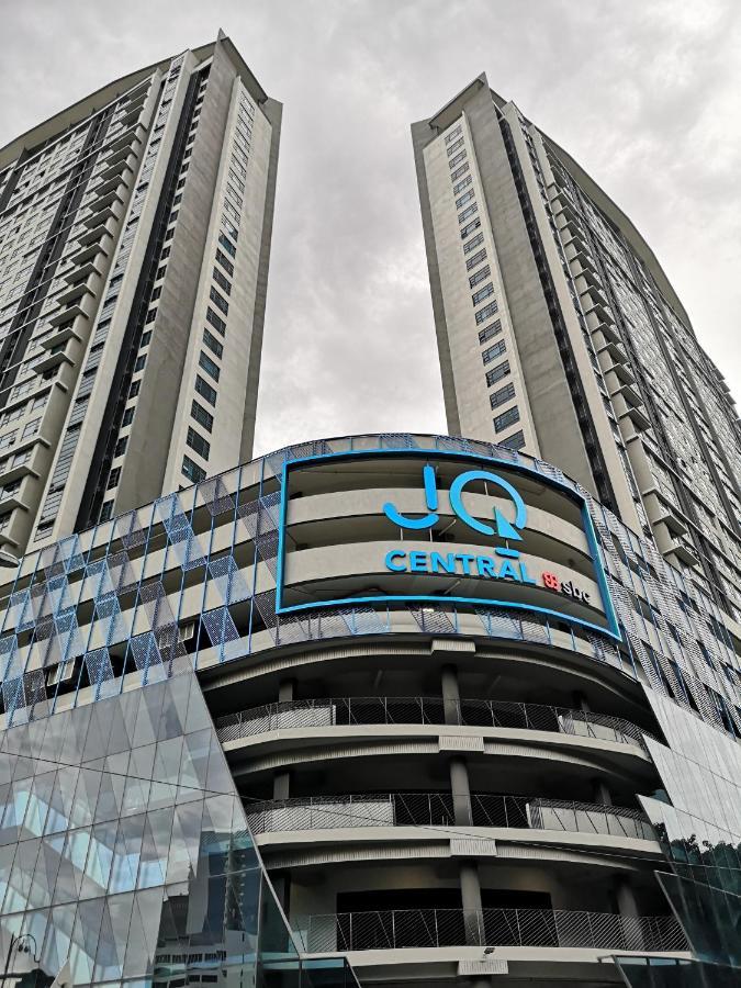 Jesselton Quay With City View Near Suria Sabah Mall & Jesselton Point Kota Kinabalu Exterior photo