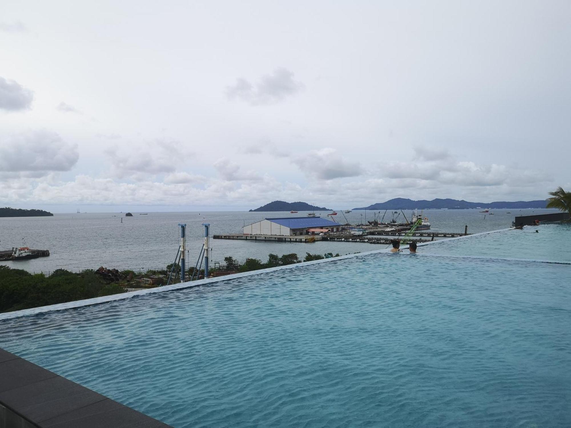 Jesselton Quay With City View Near Suria Sabah Mall & Jesselton Point Kota Kinabalu Exterior photo